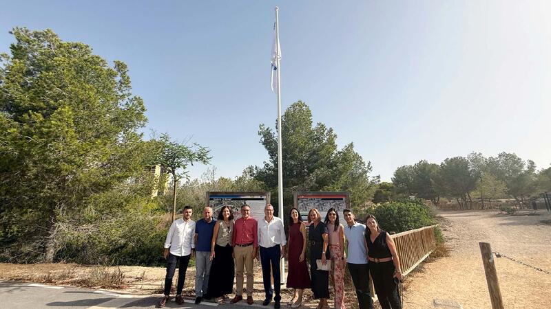El parque El Moralet luce ya la ‘Bandera Sendero Azul’ que reconoce el esfuerzo municipal para su recuperación